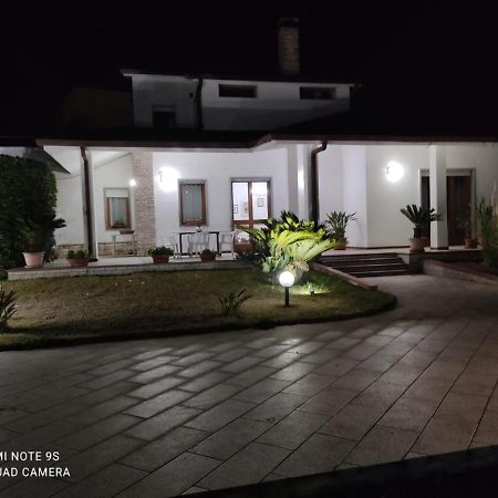 Villa Aristogatti Сан-Пьетро-Вернотико Экстерьер фото