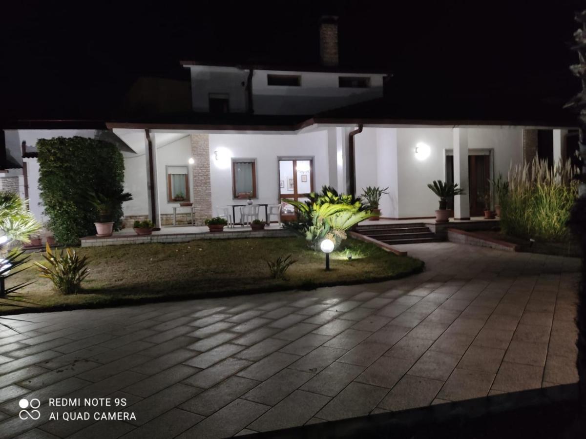 Villa Aristogatti Сан-Пьетро-Вернотико Экстерьер фото